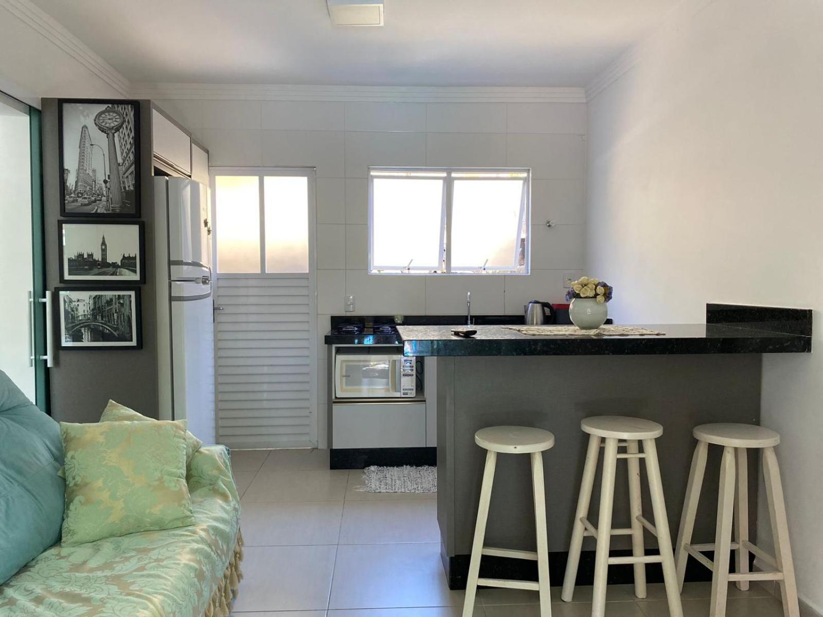 ボンビーニャス Residencial Com Piscina Possui Jacuzzi Aquecida Com Hidromassagemヴィラ エクステリア 写真
