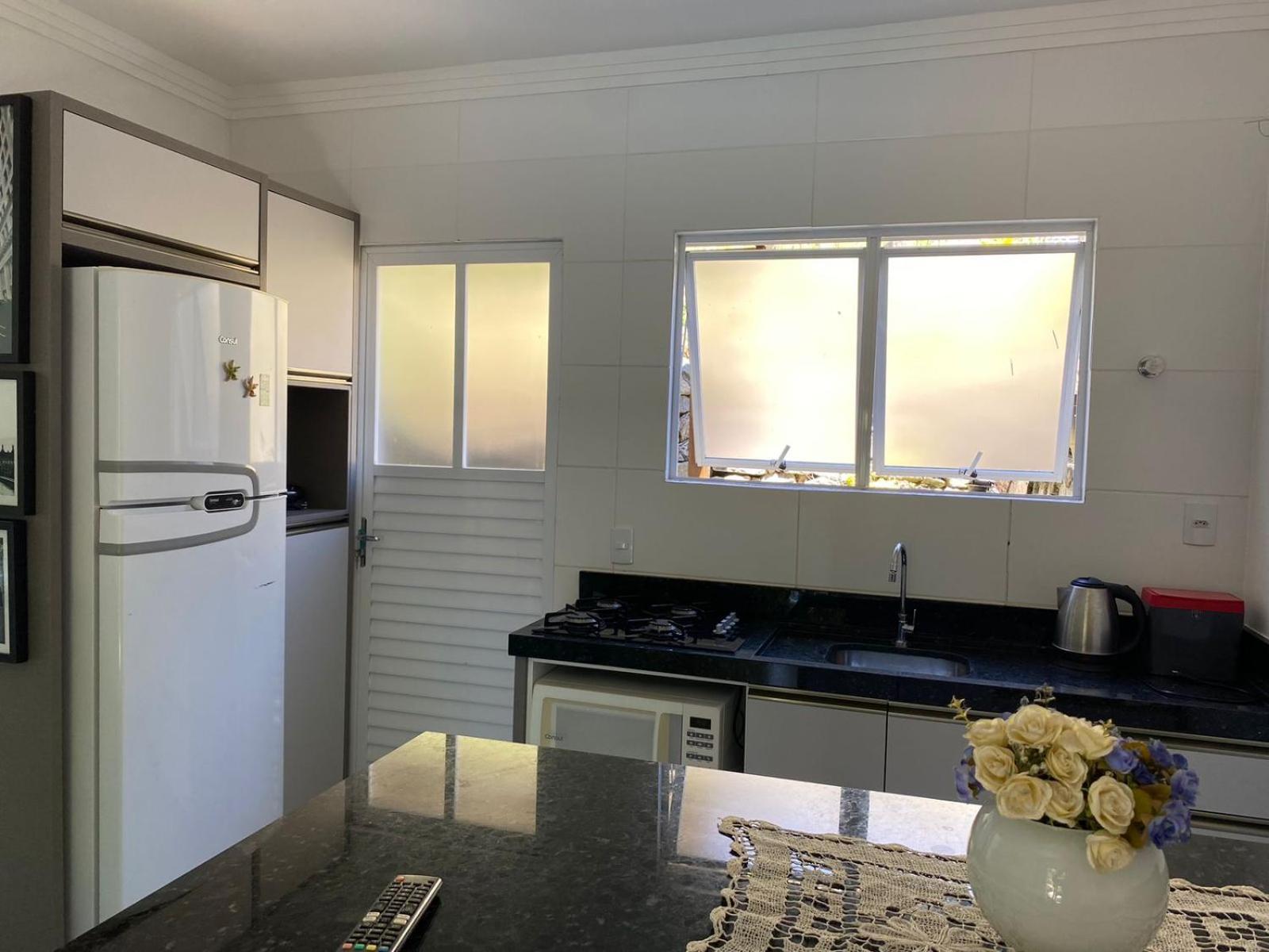ボンビーニャス Residencial Com Piscina Possui Jacuzzi Aquecida Com Hidromassagemヴィラ エクステリア 写真