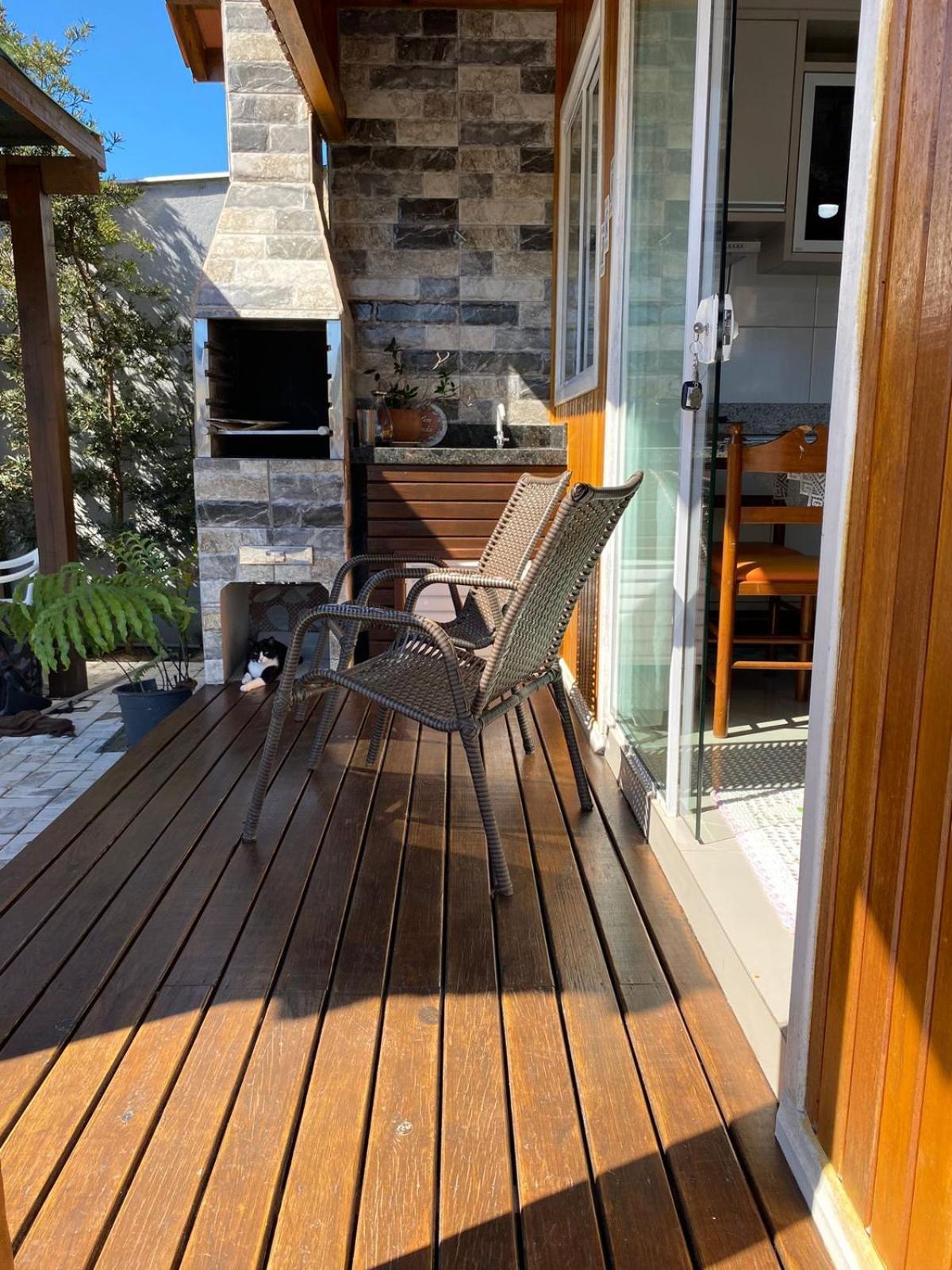 ボンビーニャス Residencial Com Piscina Possui Jacuzzi Aquecida Com Hidromassagemヴィラ エクステリア 写真