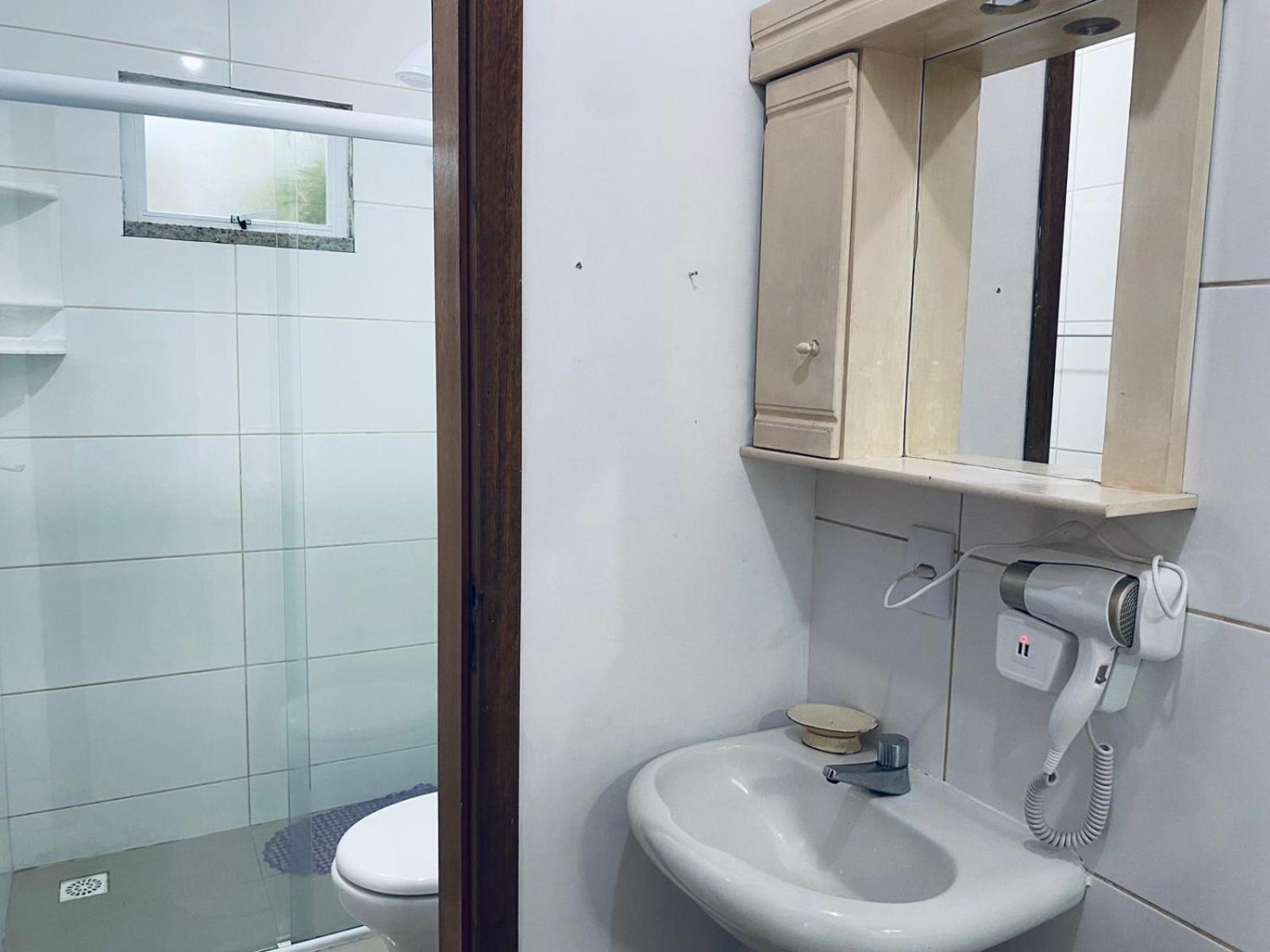ボンビーニャス Residencial Com Piscina Possui Jacuzzi Aquecida Com Hidromassagemヴィラ エクステリア 写真