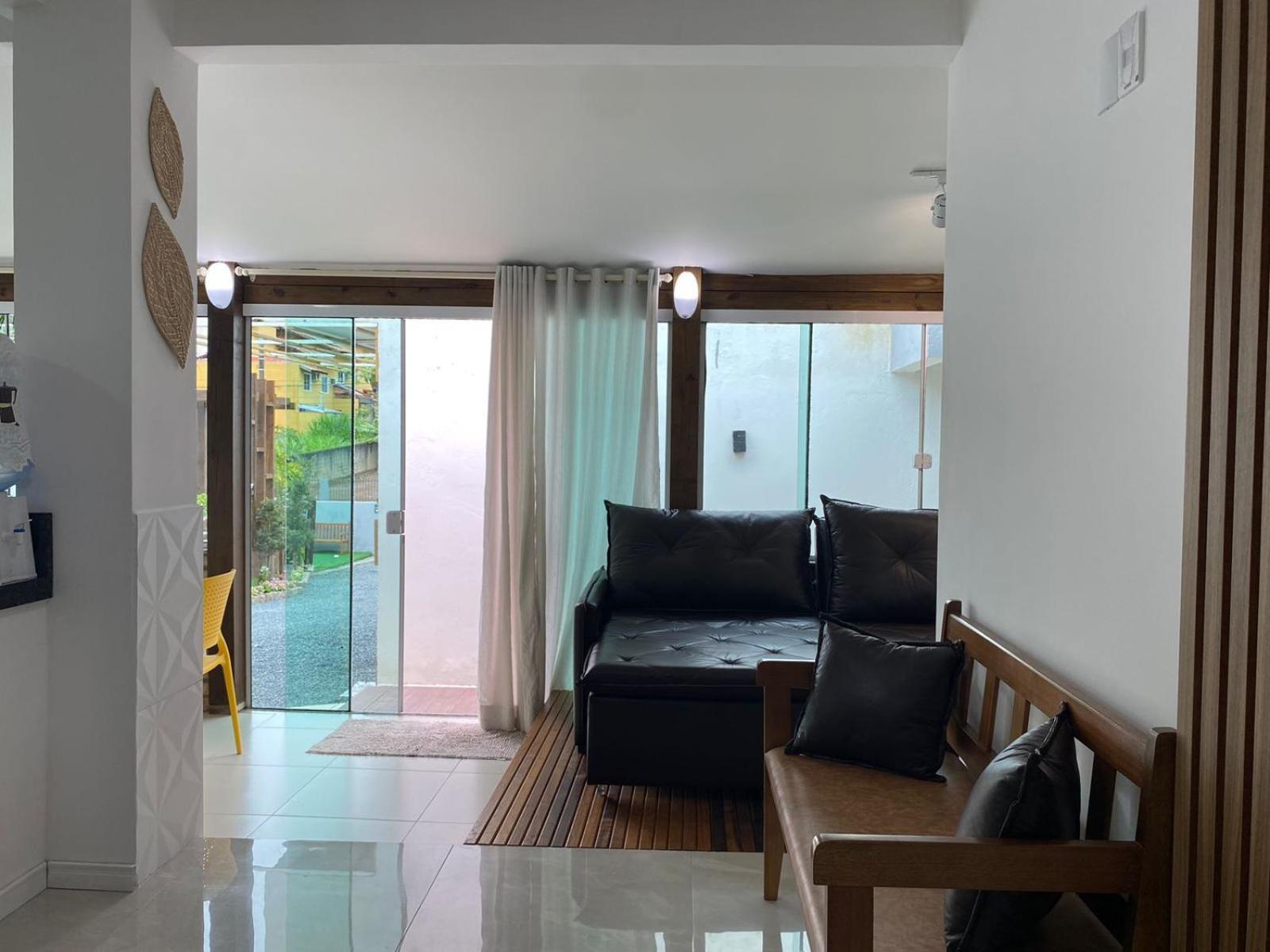ボンビーニャス Residencial Com Piscina Possui Jacuzzi Aquecida Com Hidromassagemヴィラ エクステリア 写真