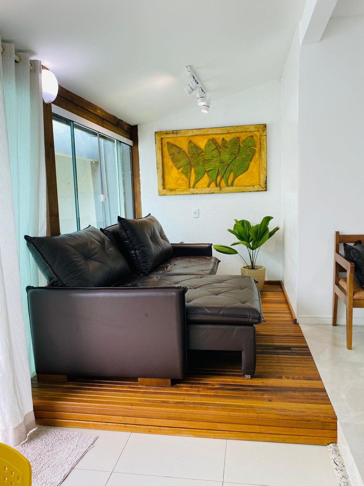 ボンビーニャス Residencial Com Piscina Possui Jacuzzi Aquecida Com Hidromassagemヴィラ エクステリア 写真