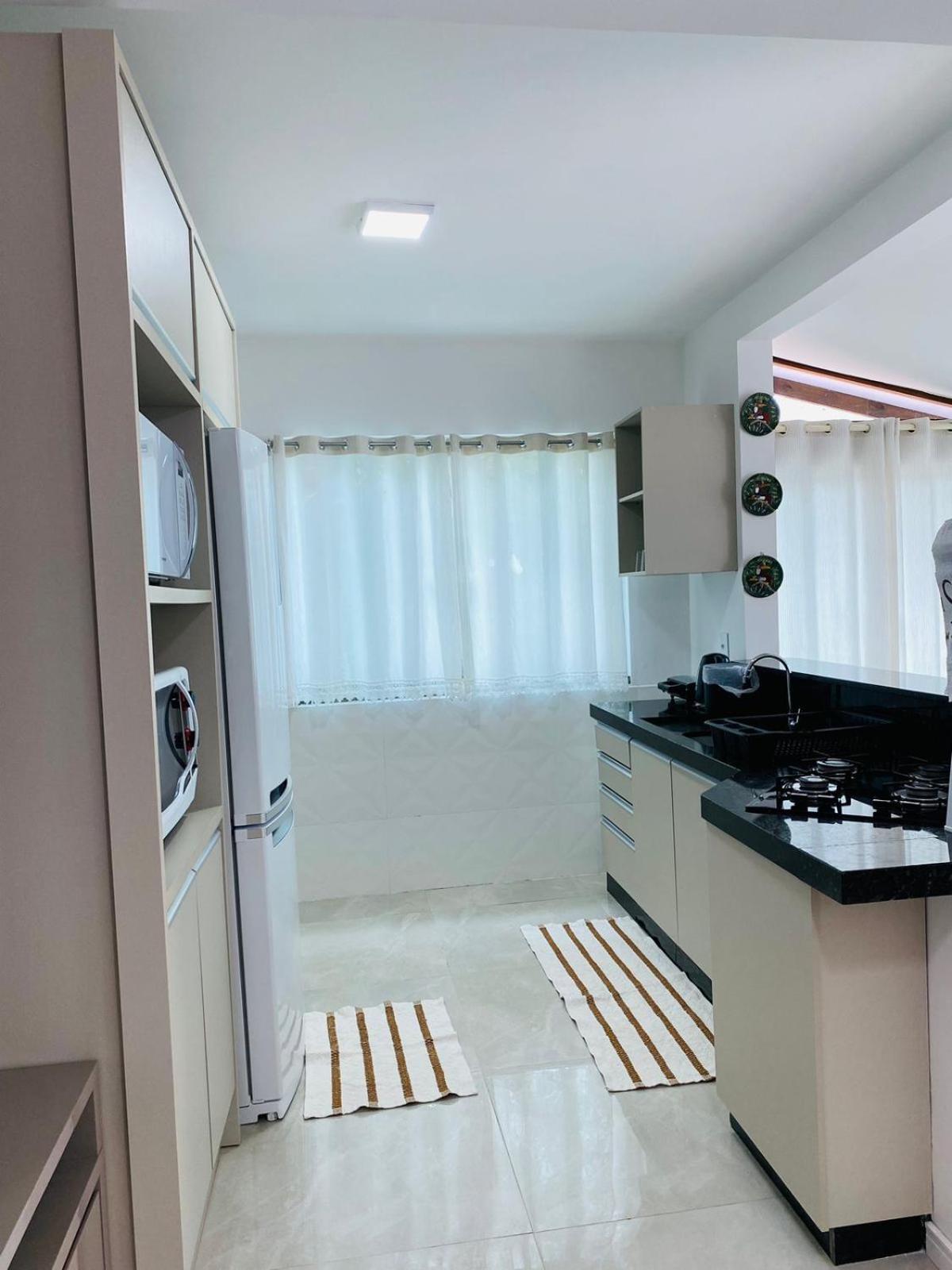ボンビーニャス Residencial Com Piscina Possui Jacuzzi Aquecida Com Hidromassagemヴィラ エクステリア 写真
